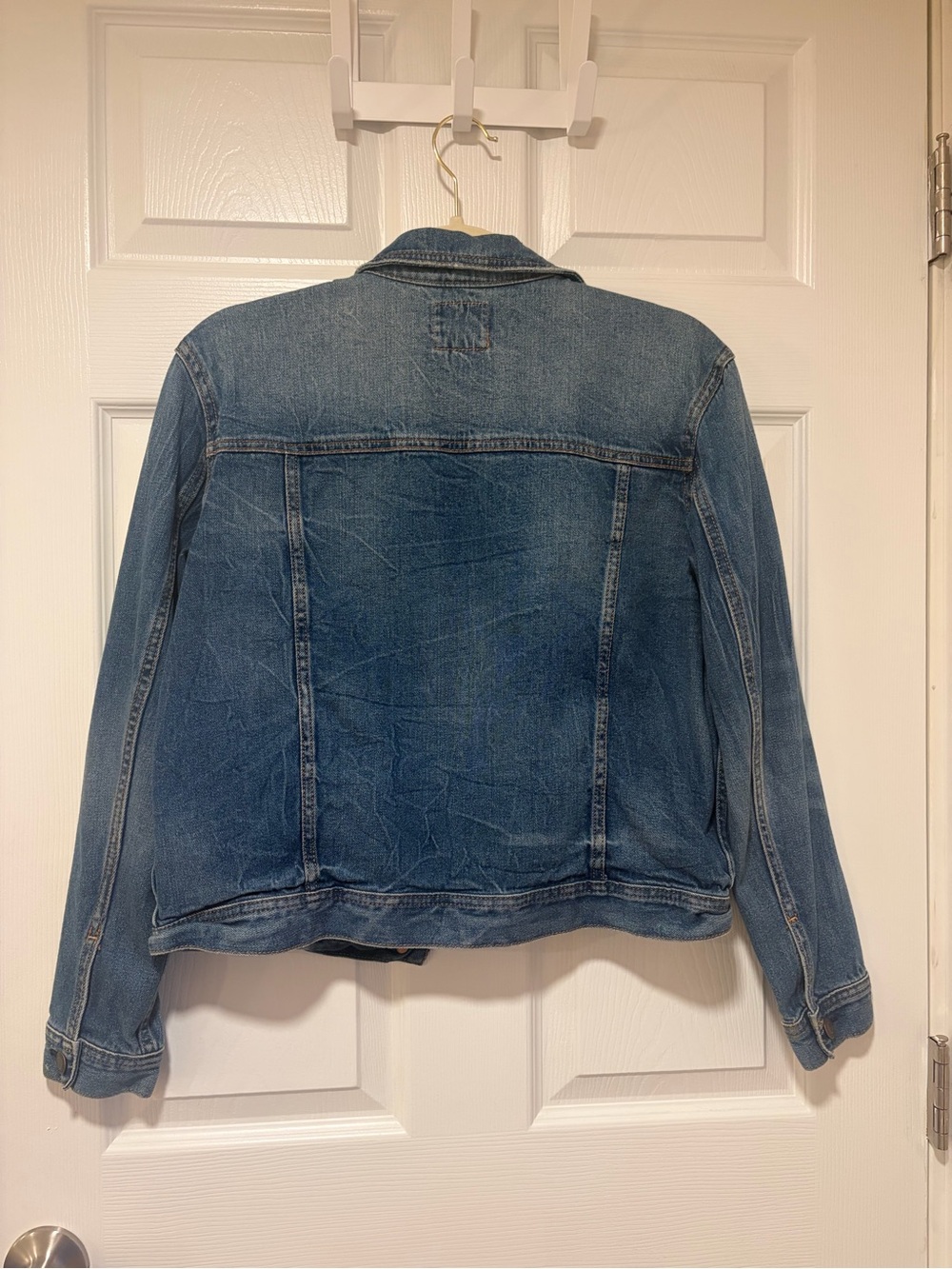 American Eagle Women’s Denim Jacket - Picture 2 of 3
